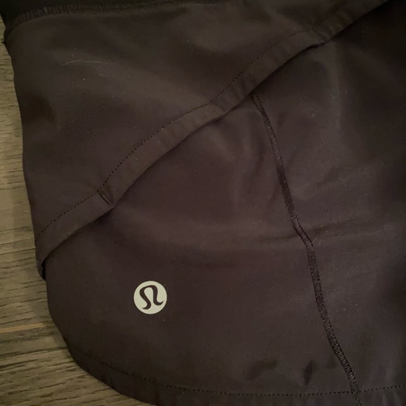 black speed up lululemon shorts - Picture 2 of 3
